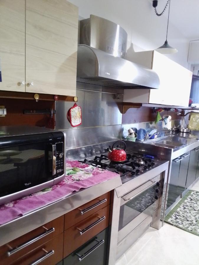 Gigli, Rooms Con Cucina In Comune E Terrazza 밀라노 외부 사진