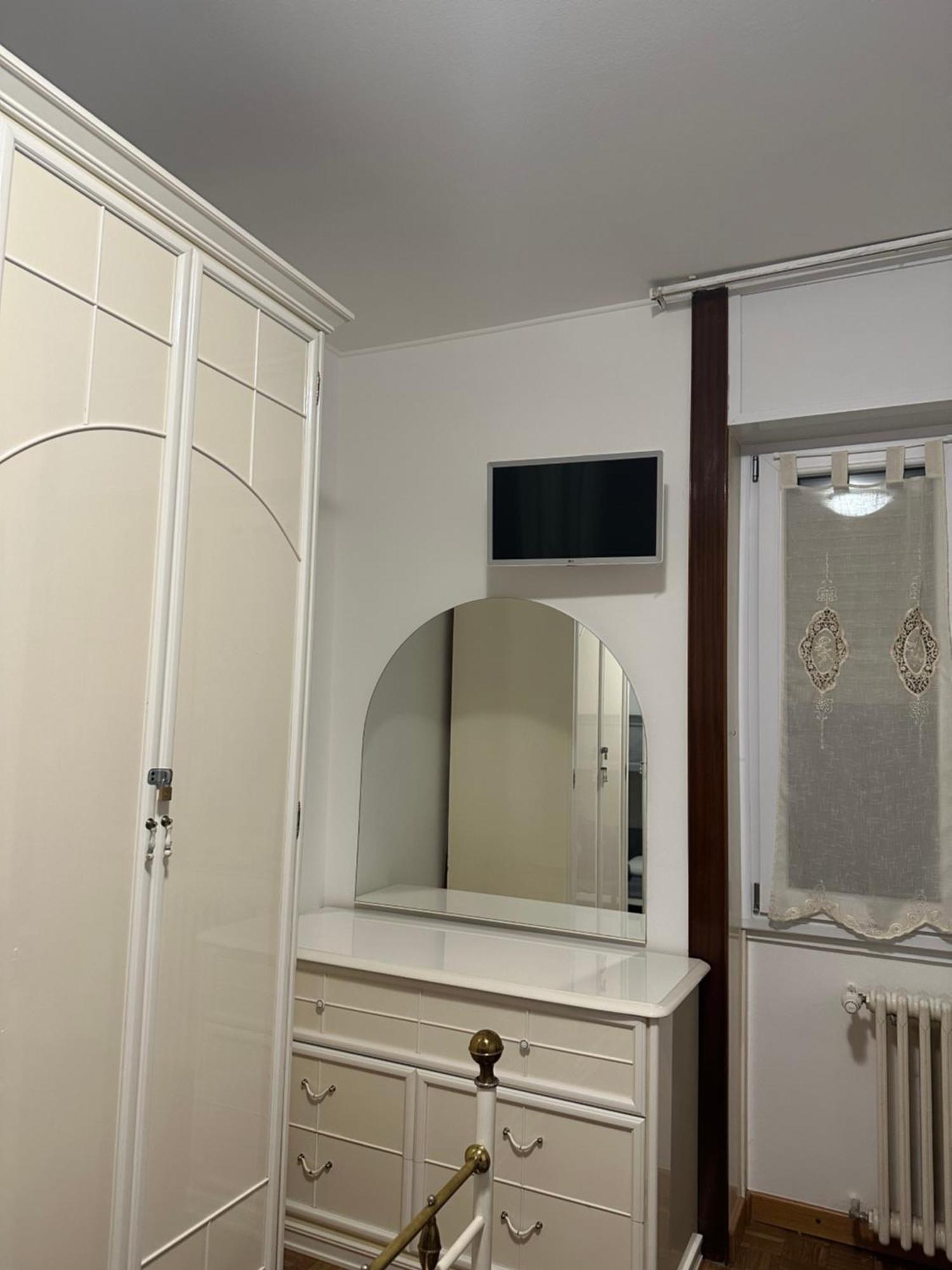 Gigli, Rooms Con Cucina In Comune E Terrazza 밀라노 외부 사진